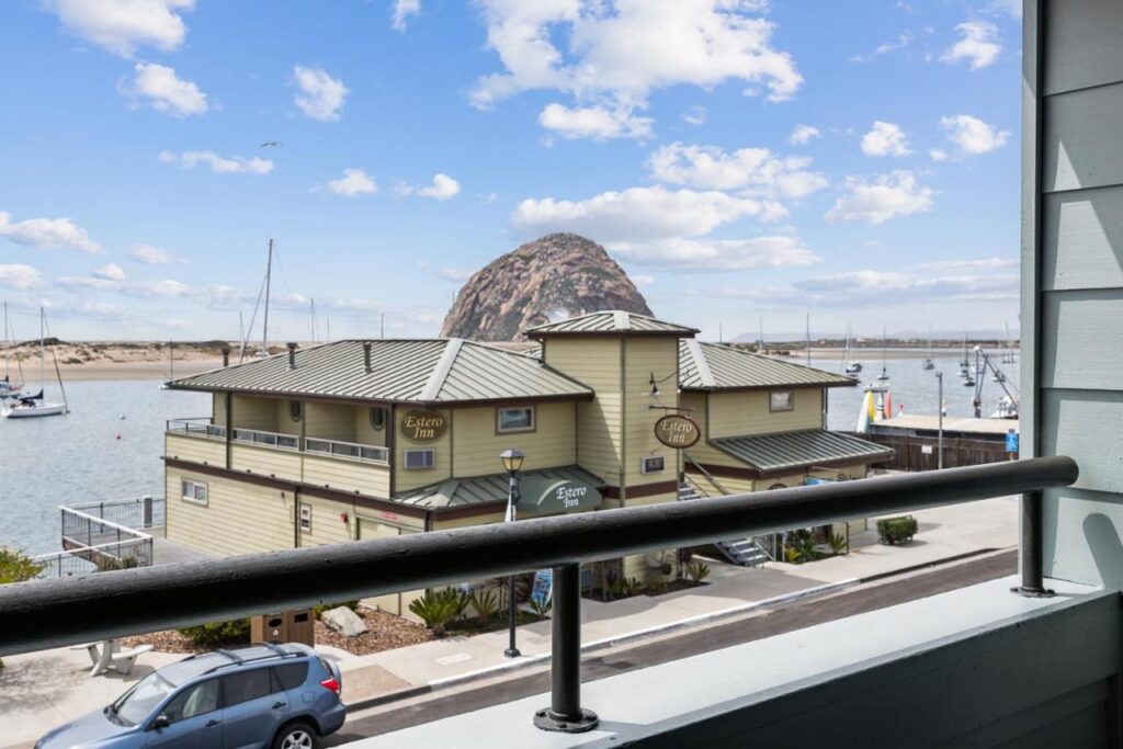 456 Embarcadero Inn & Suites - Image 4