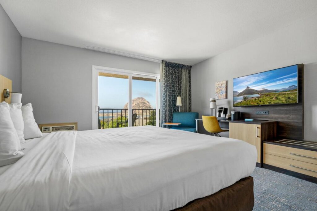 Hotel Avisa Downtown - Image 1