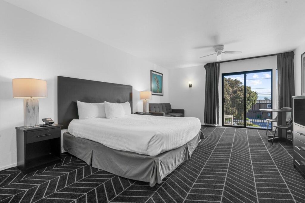 Masterpiece Hotel - Image 4