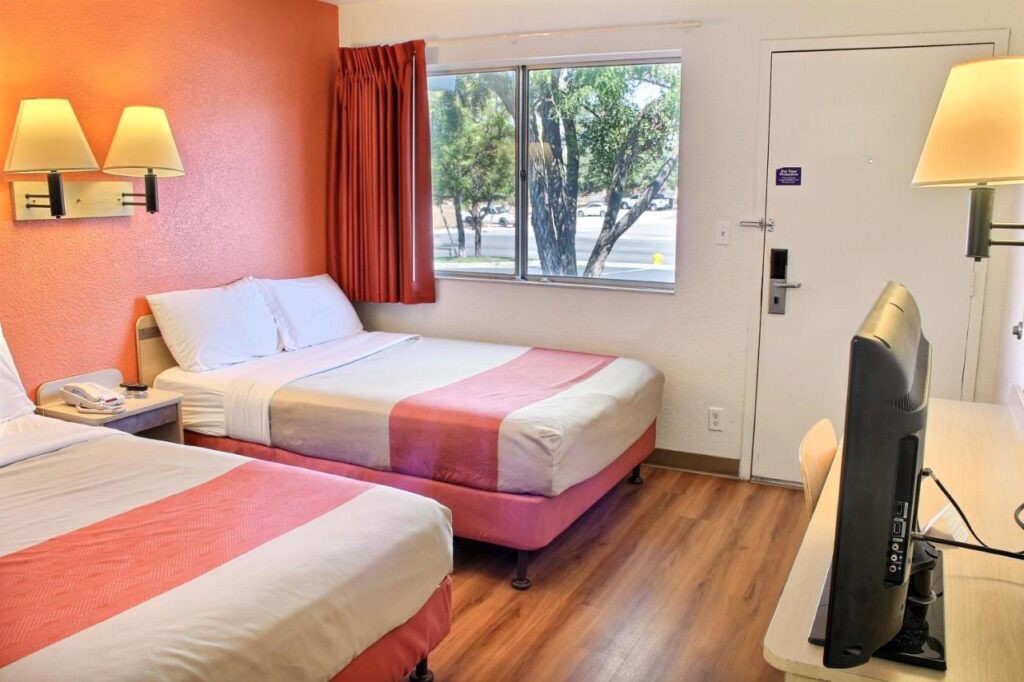 Motel 6-Atascadero, CA - Image 5