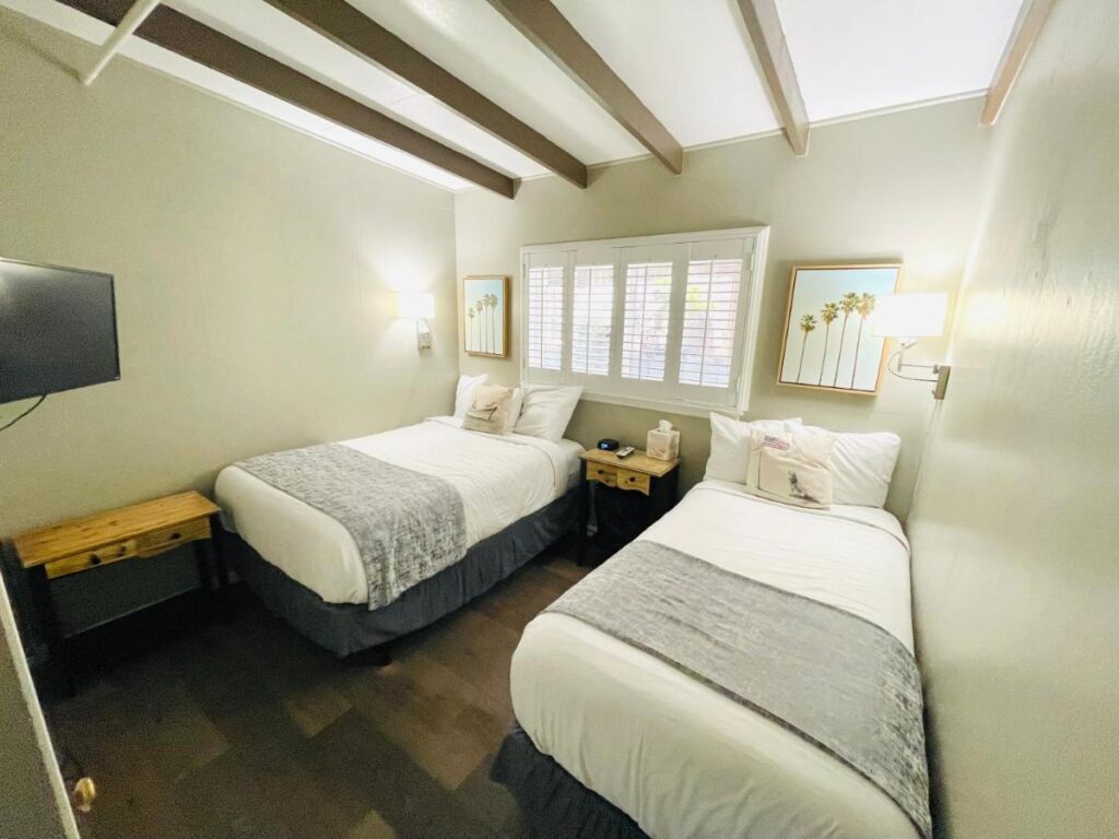 Pleasant Inn - Image 2