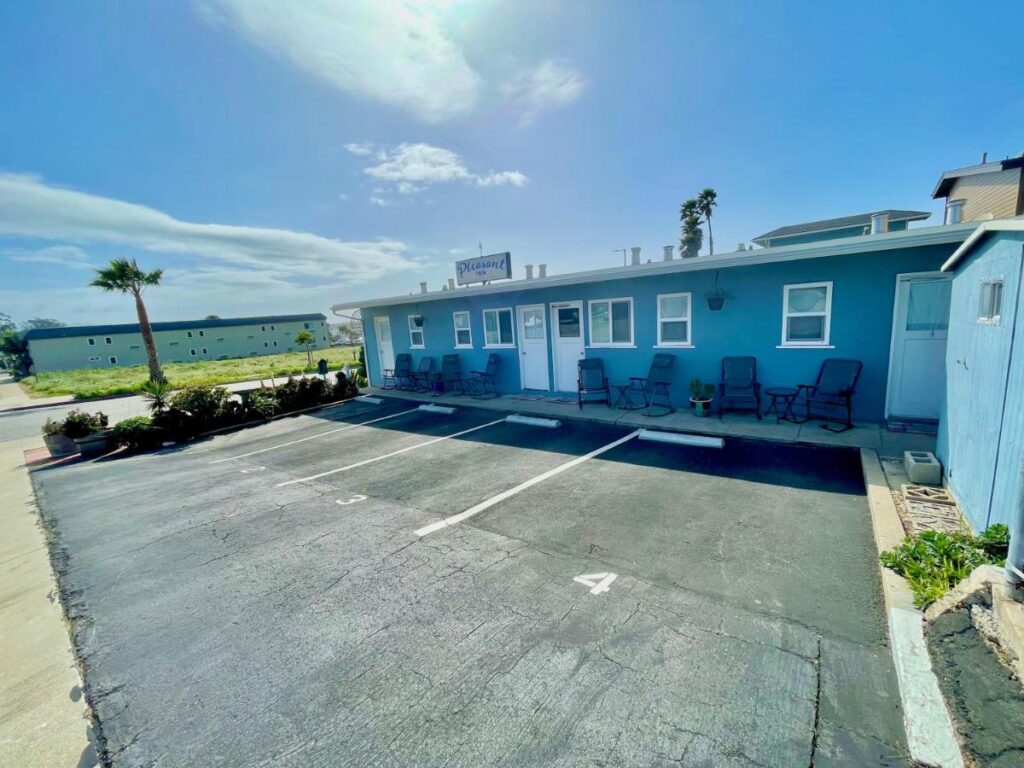 Pleasant Inn - Image 6