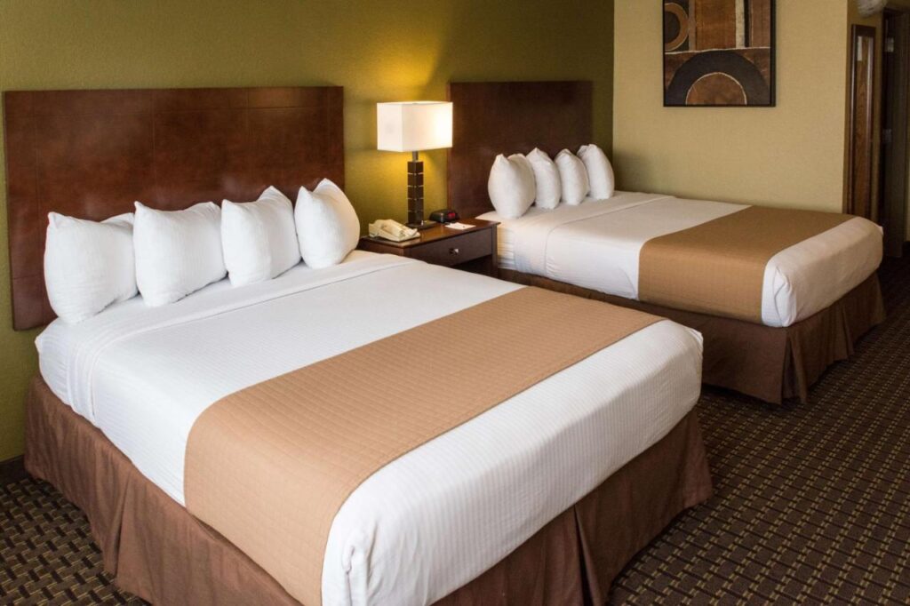 Best Western Executive Inn Kenosha - Pleasant Prairie - Image 2