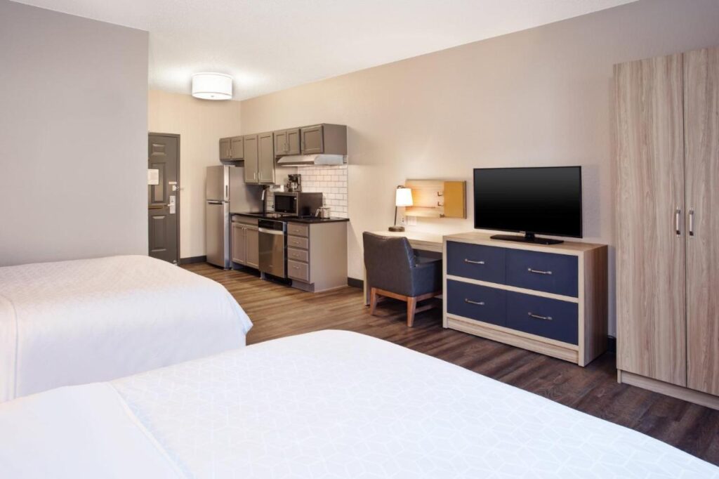 Candlewood Suites Kenosha - Pleasant Prairie by IHG - Image 2