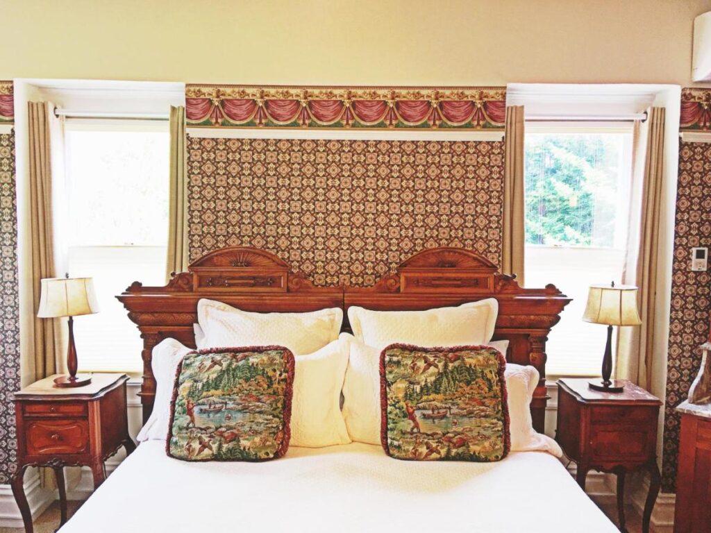 Churchill Manor - Image 3