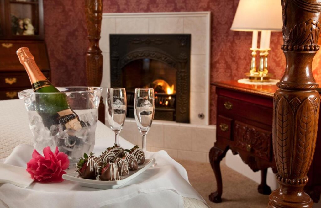 Churchill Manor - Image 5