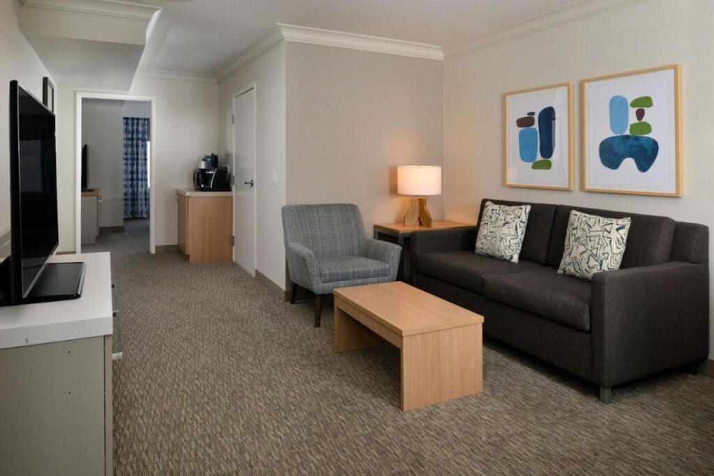 Hilton Garden Inn Napa - Image 4