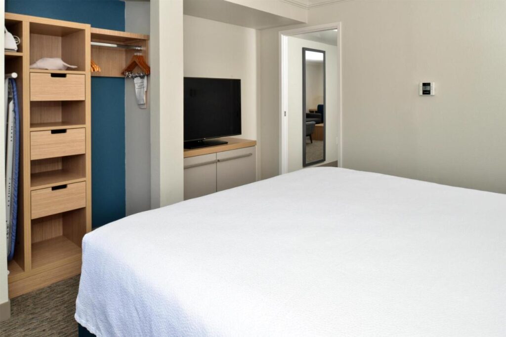 Hilton Garden Inn Napa - Image 5