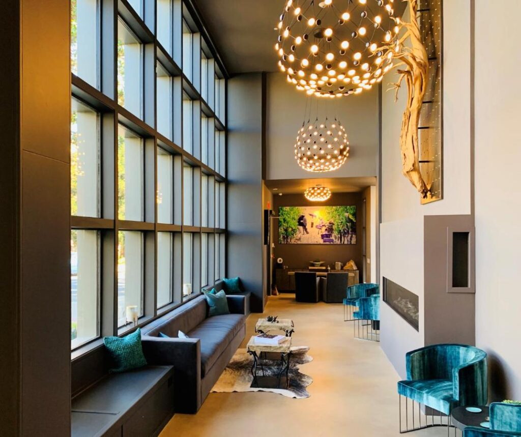 R Inn Napa - Image 1