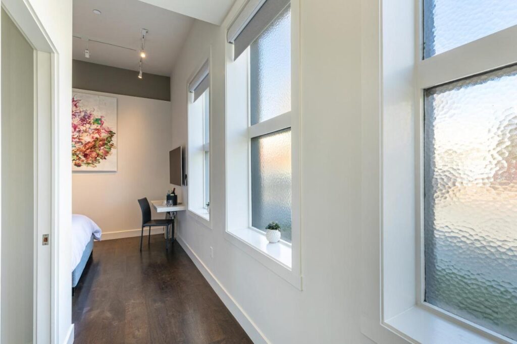 R Inn Napa - Image 3