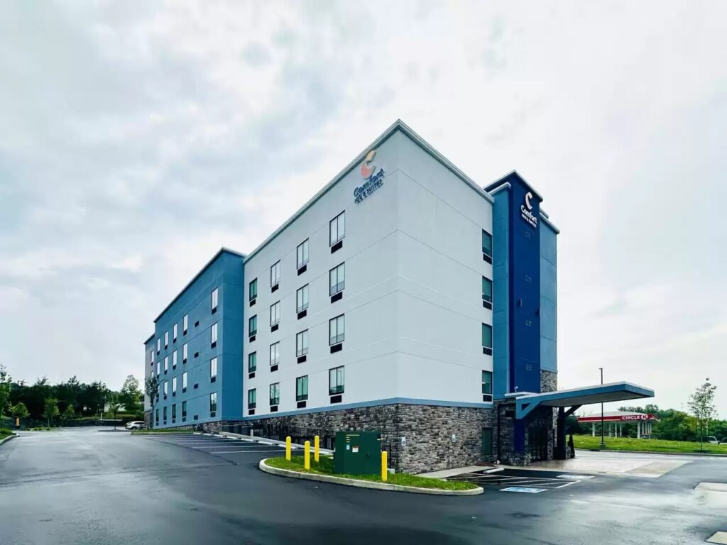 Comfort Inn & Suites Nashville Bellevue - Image 5