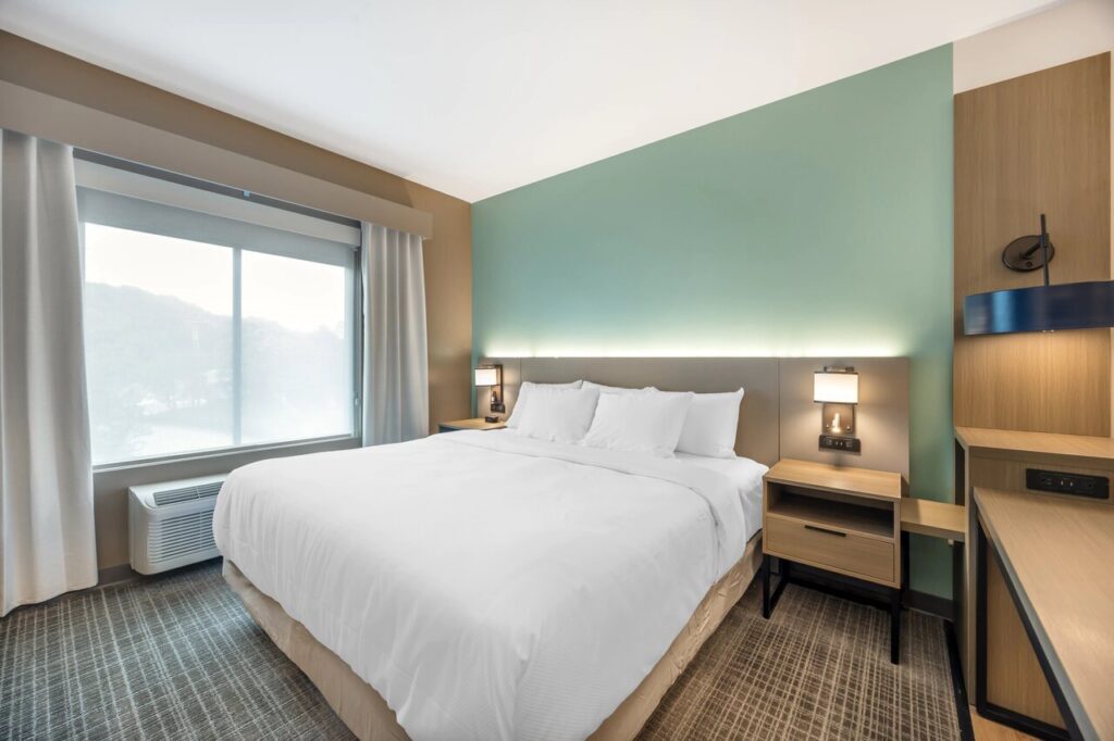 Comfort Inn & Suites Nashville Bellevue - Image 6