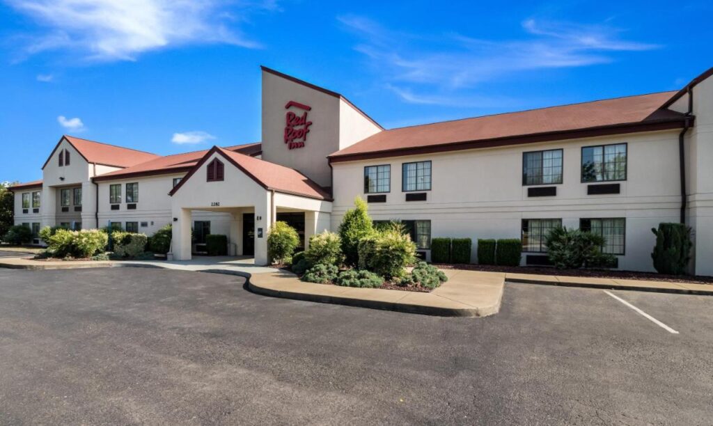 Red Roof Inn Murfreesboro - Image 1
