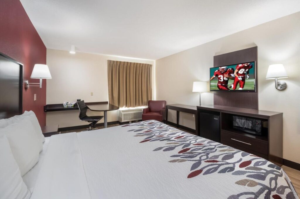 Red Roof Inn Murfreesboro - Image 3