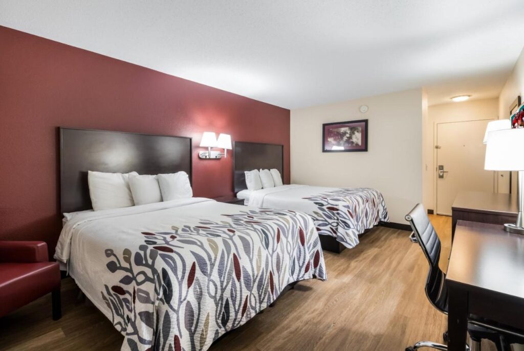 Red Roof Inn Murfreesboro - Image 4