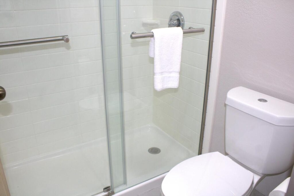 Baymont Inn & Suites San Marcos - Image 3