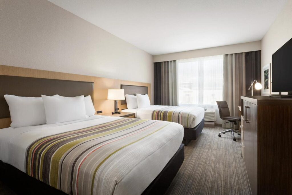 Country Inn & Suites by Radisson, New Braunfels, TX - Image 5