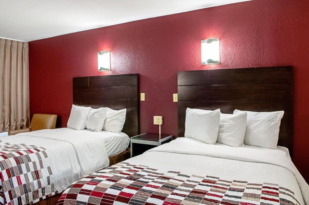 Red Roof Inn Slidell - Image 2