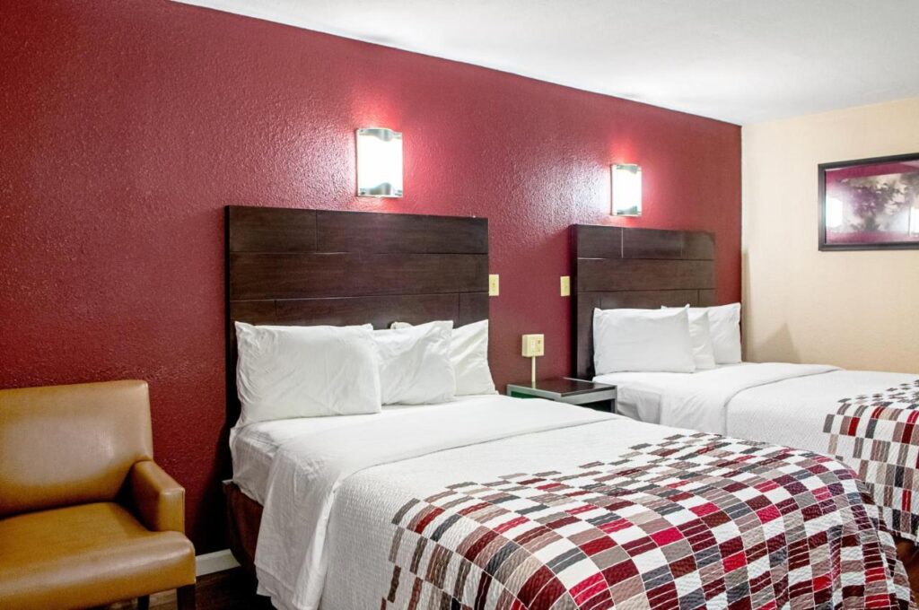 Red Roof Inn Slidell - Image 3