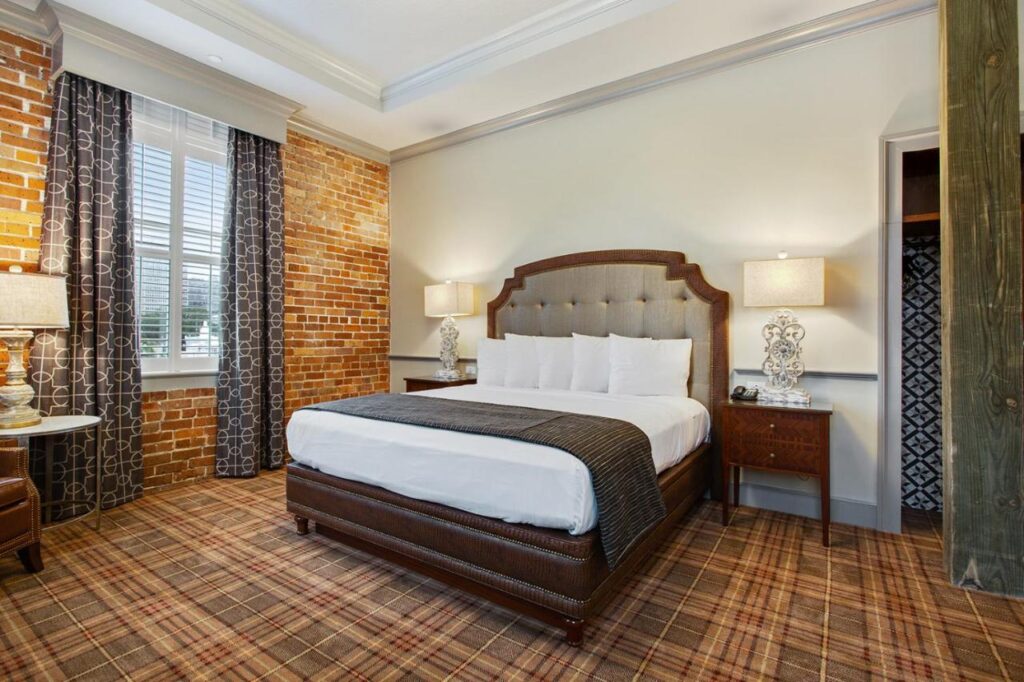 The Brakeman Hotel - Image 2