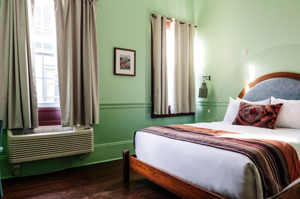 The Frenchmen New Orleans By Kasa Living - Image 4