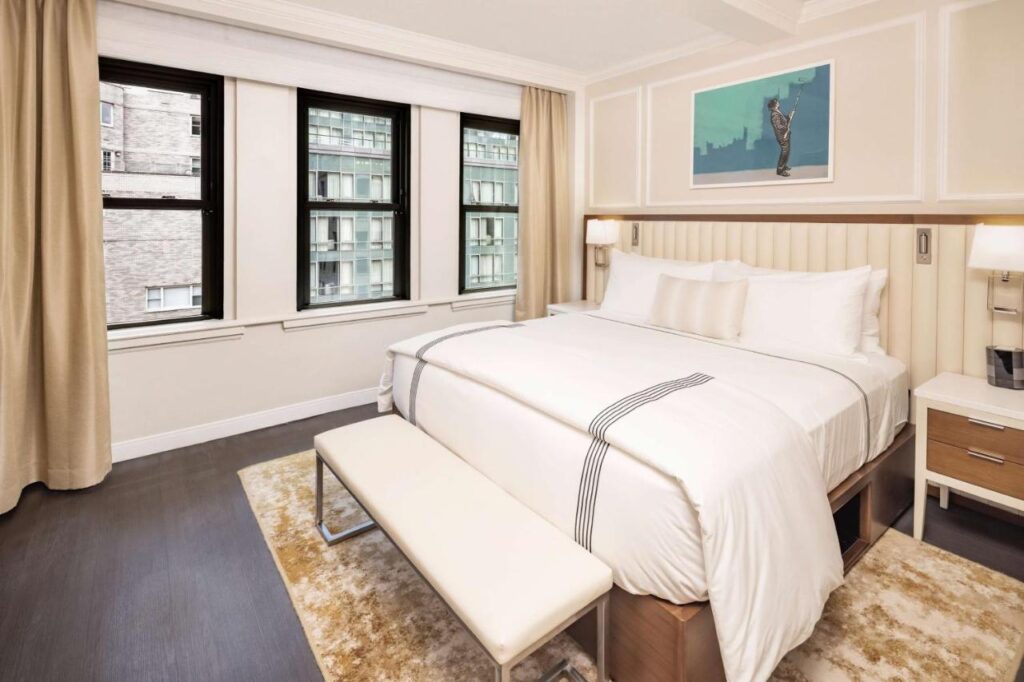 Hilton Club The Quin New York - Image 3