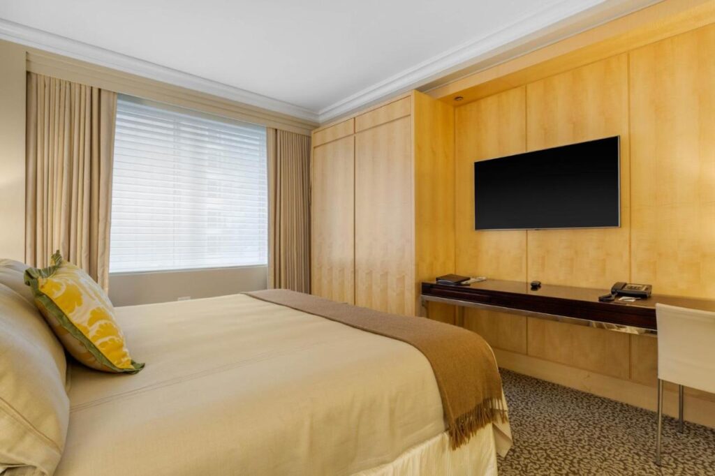 Omni Berkshire Place - Image 3