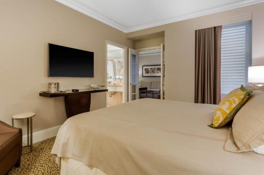 Omni Berkshire Place - Image 4