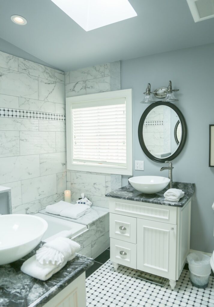 Almondy Inn Bed & Breakfast - Image 3