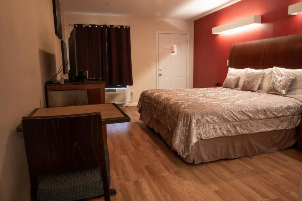 Classic Motor Lodge Providence - West Greenwich - Image 5