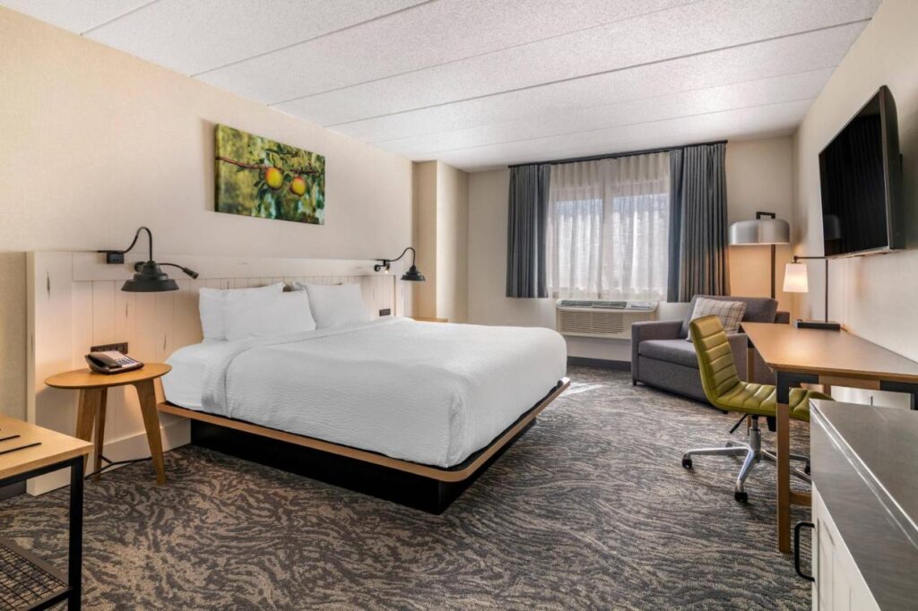 Fairfield Inn & Suites by Marriott Providence Airport Warwick - Image 2