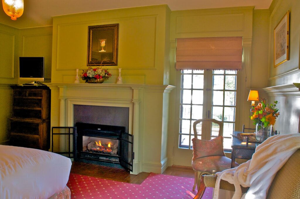 Hilltop Inn - Image 6
