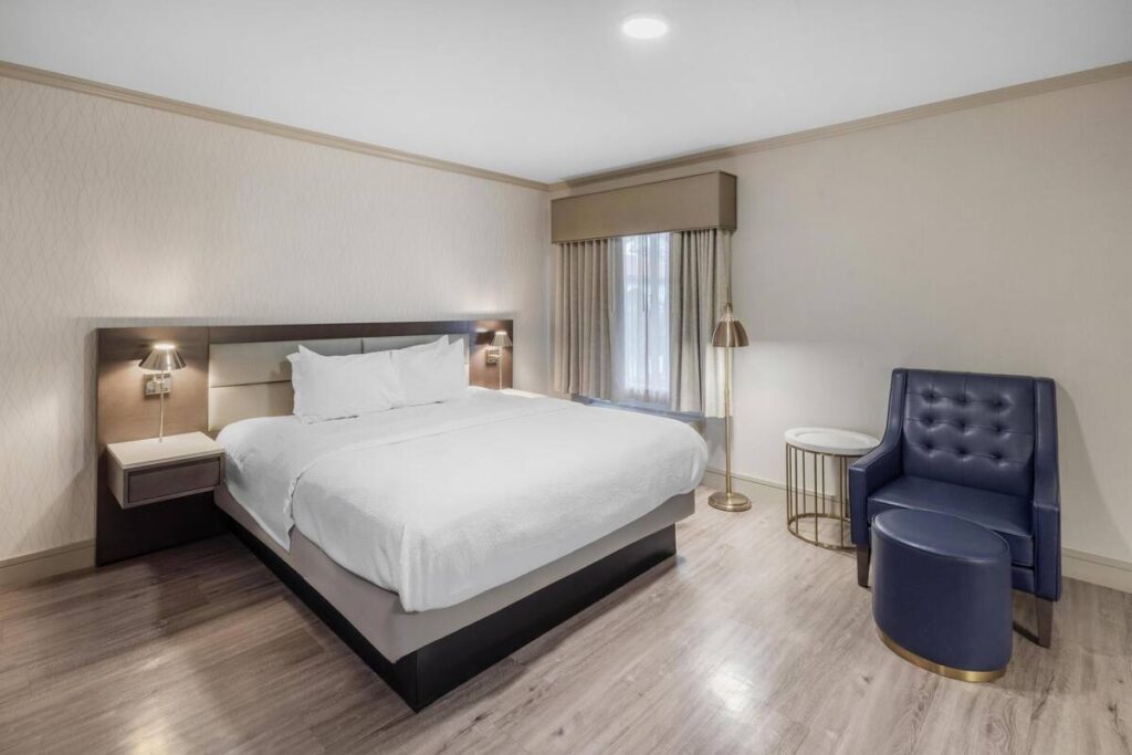 Best Western Plus Executive Suites - Image 1