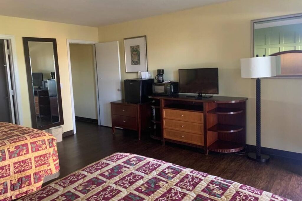 Inn On The Green Florida - Image 5