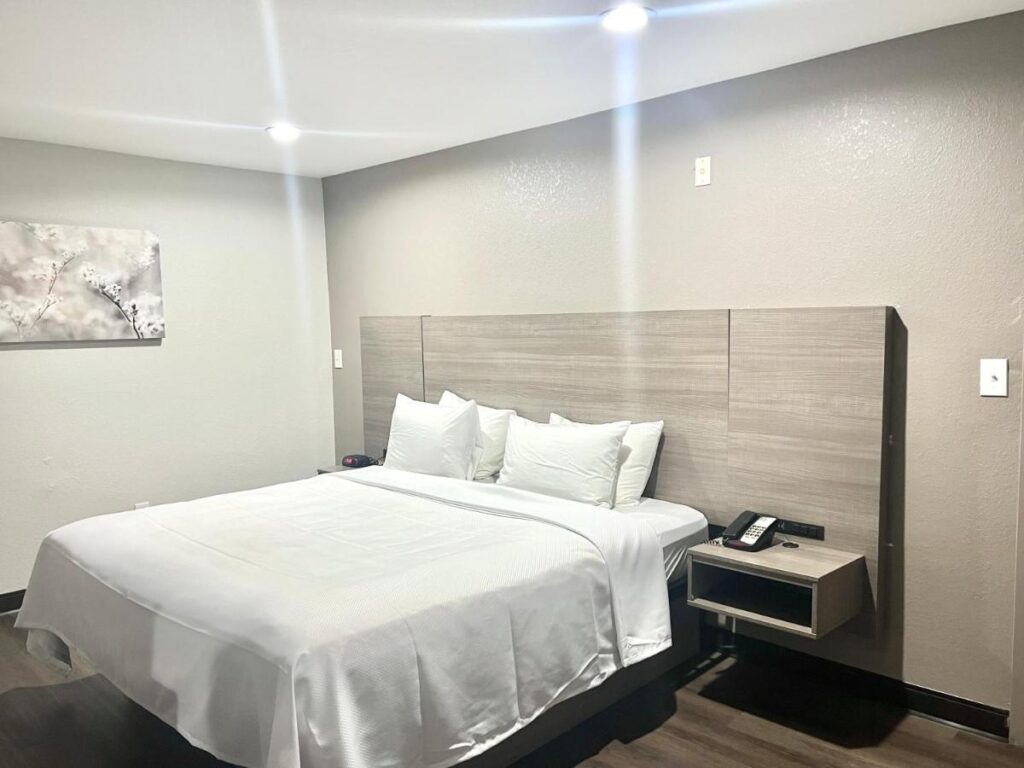 Quality Suites Wildwood - The Villages - Image 1