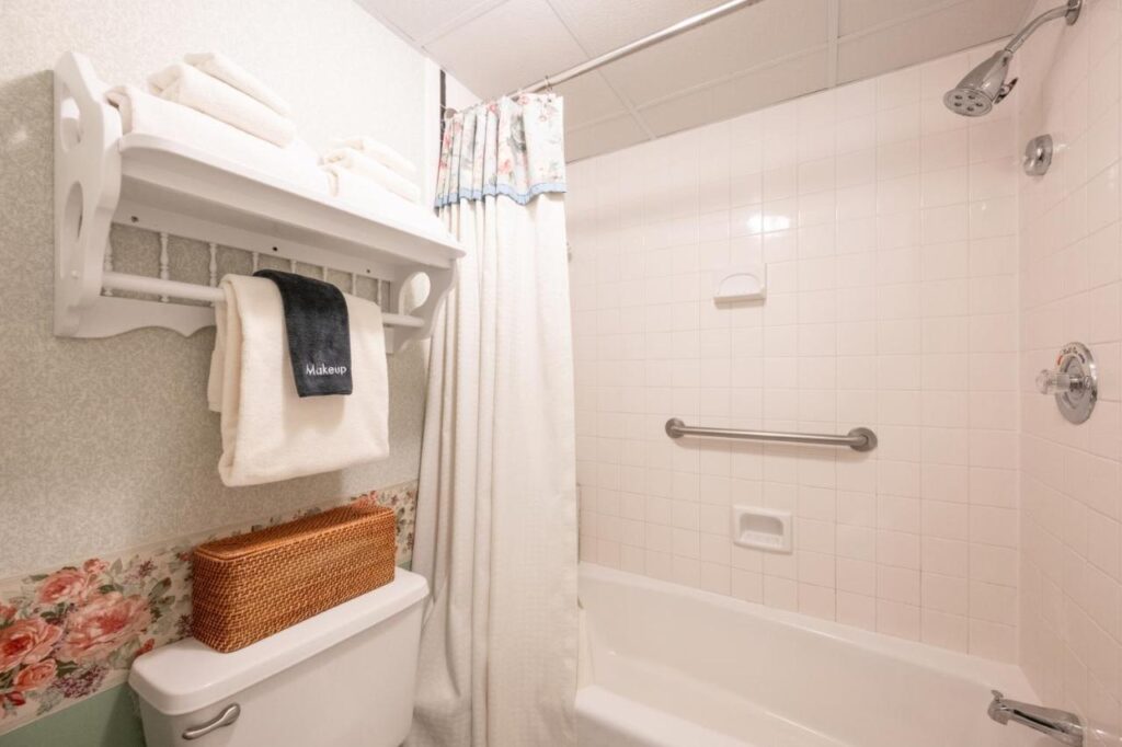 Boardwalk Plaza Hotel - Image 3