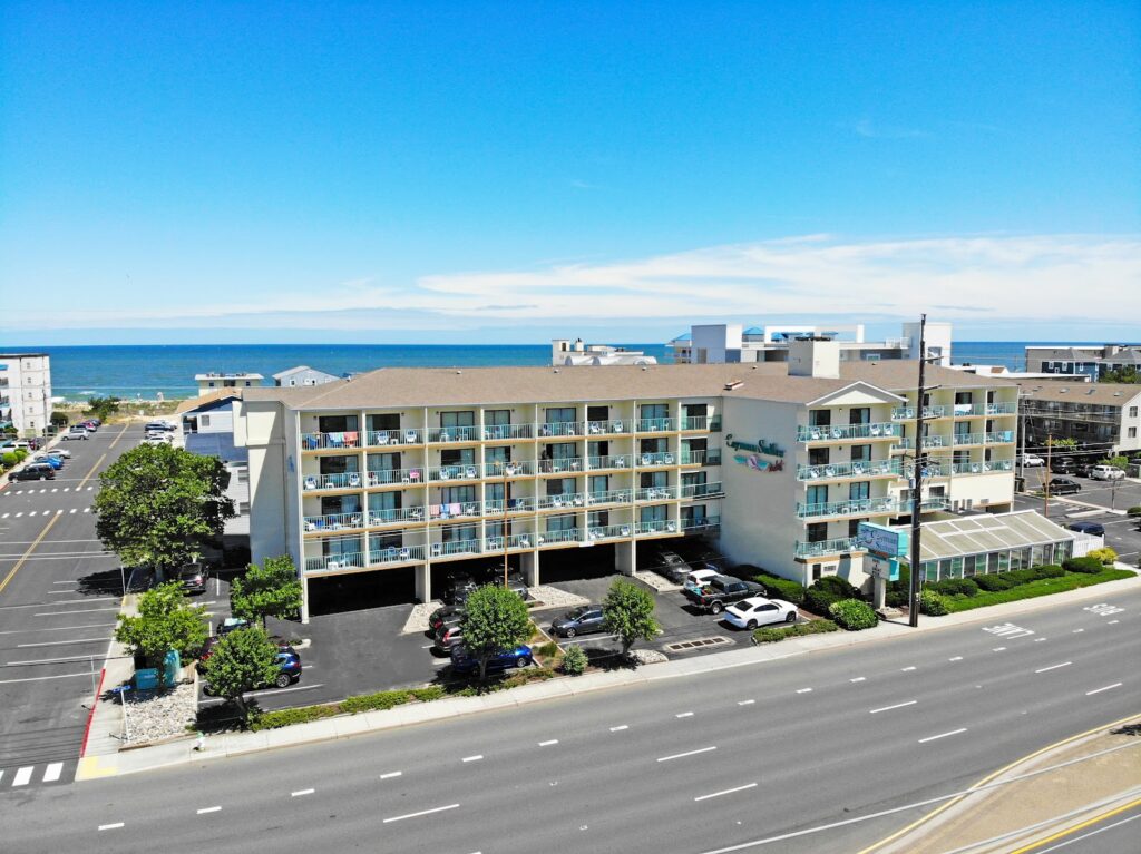 Cayman Suites Hotel - Image 5