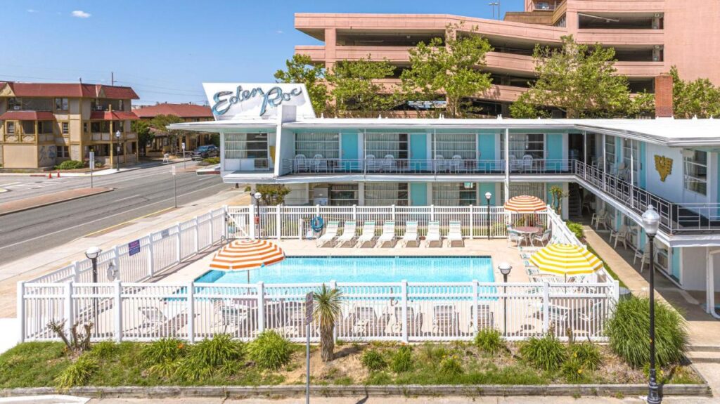 Eden Roc Motel - Image 1
