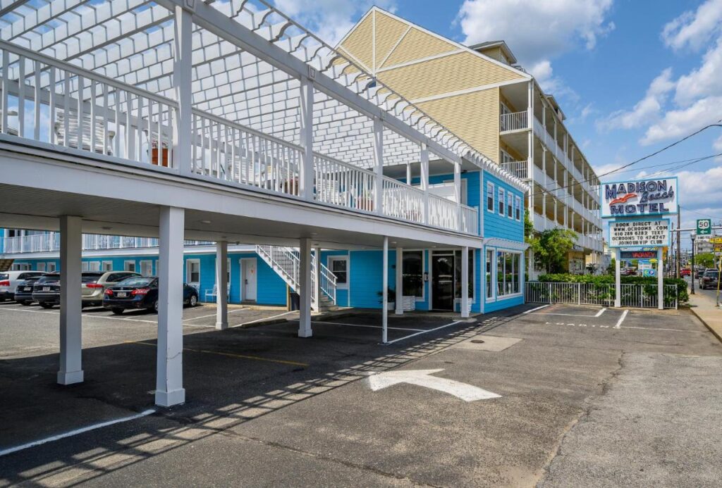 Madison Beach Motel - Image 1
