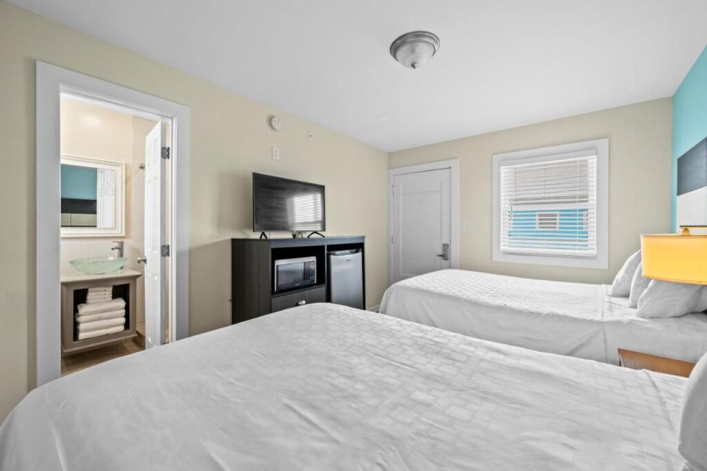 Madison Beach Motel - Image 3
