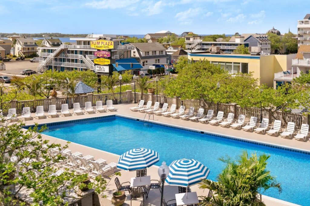 Plim Plaza Hotel - Image 4