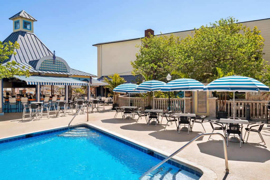Plim Plaza Hotel - Image 5