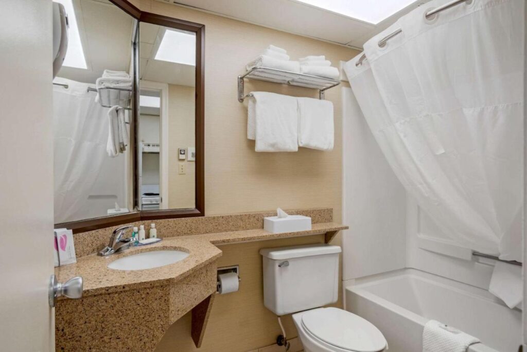 Quality Inn & Suites Ocean City Fenwick - Image 3
