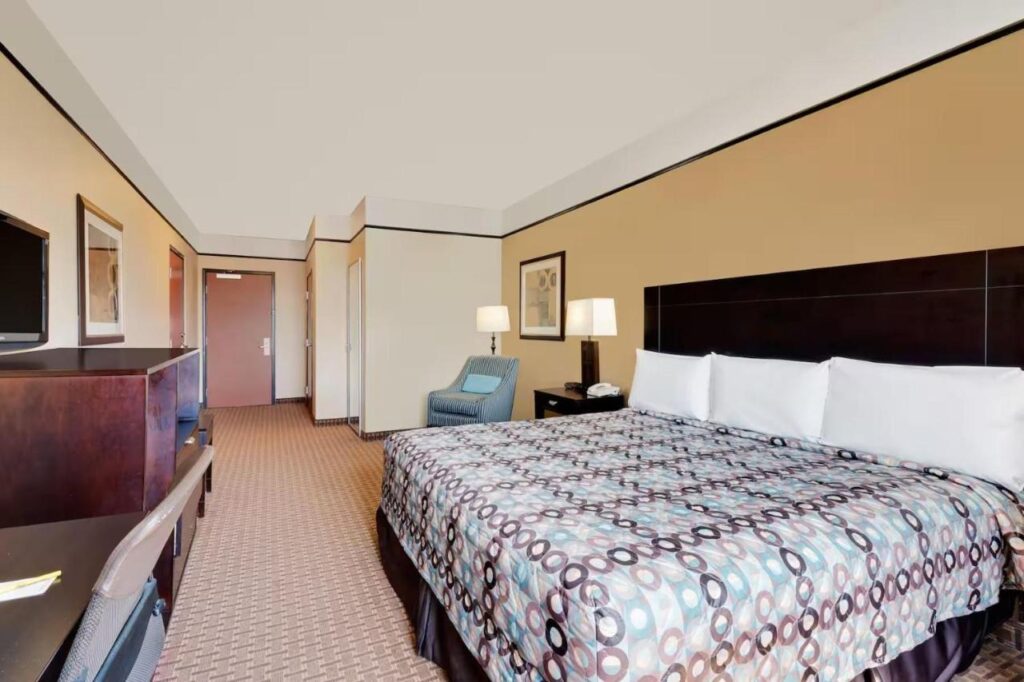 Sonesta Essential Hotels Odessa - Image 3