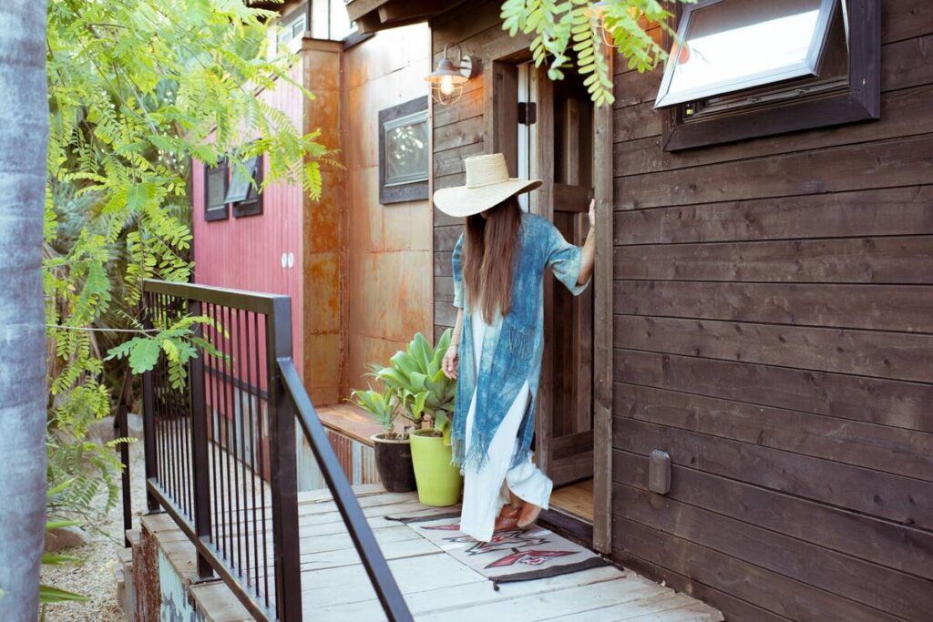 Caravan Outpost - Image 5