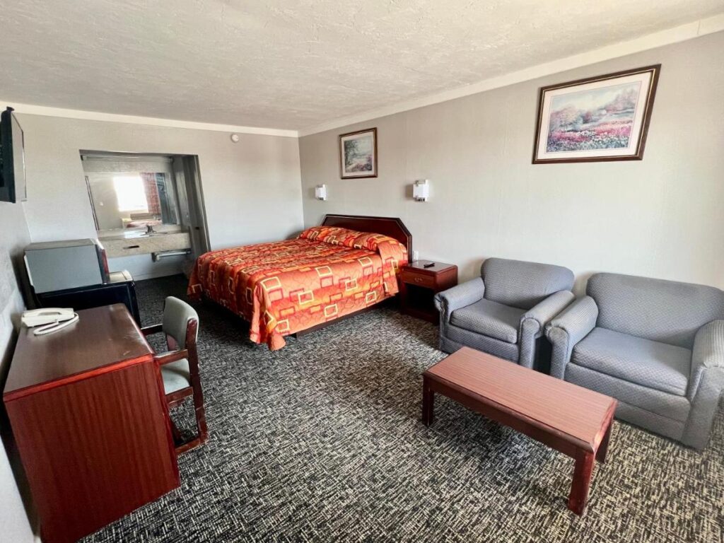 Hotel 81 El Reno - Image 2