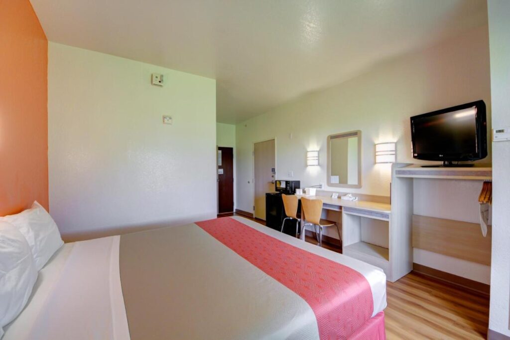 Motel 6-El Reno, OK - Image 3