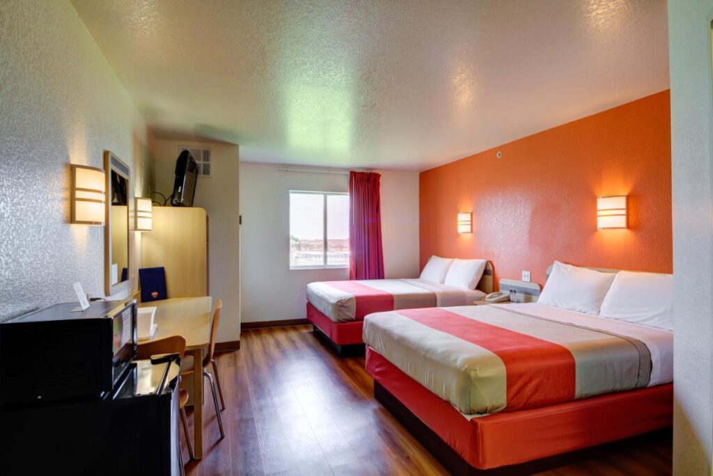 Motel 6-El Reno, OK - Image 4