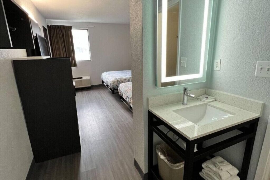 Motel 6-Council Bluffs, IA - Omaha East - Image 2
