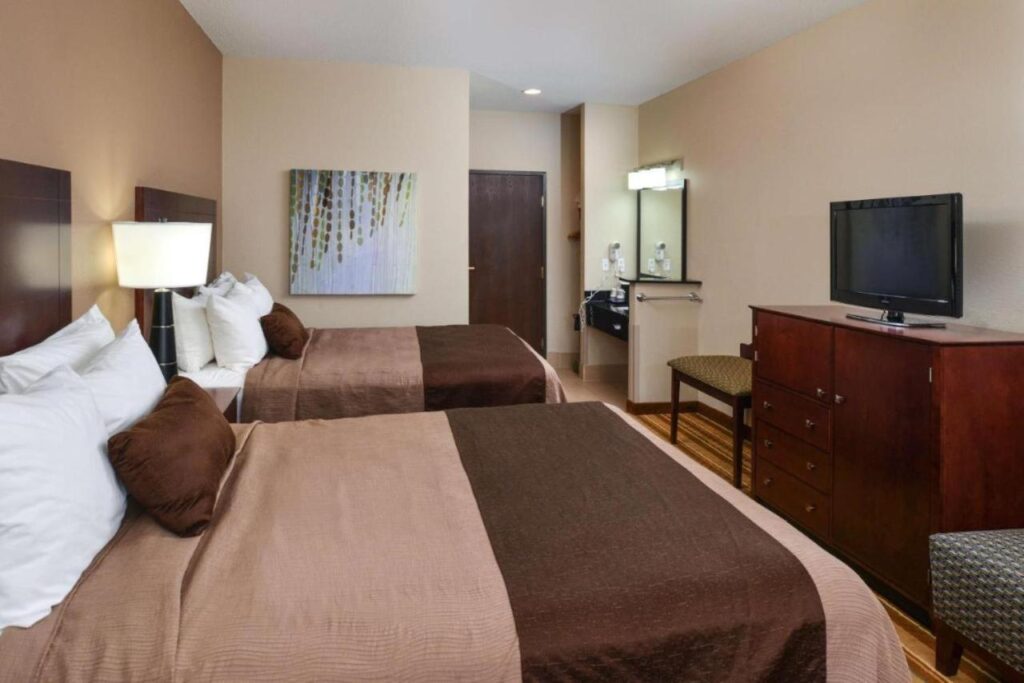 Old Mill Inn - Image 2